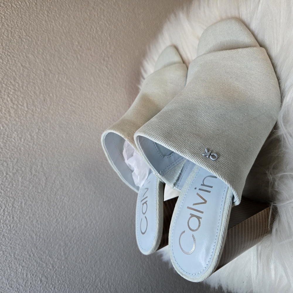 Calvin Klein Jotie Women's Light Blue Denium Mules - Picture 6 of 9